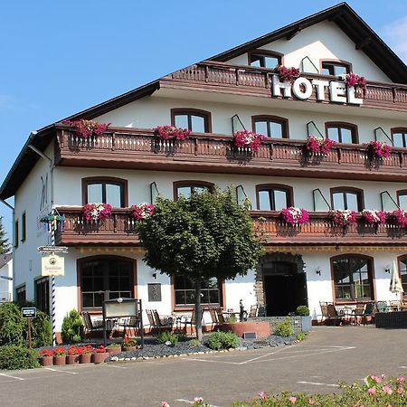 Hotel Zur Moselbruecke Schweich Bagian luar foto