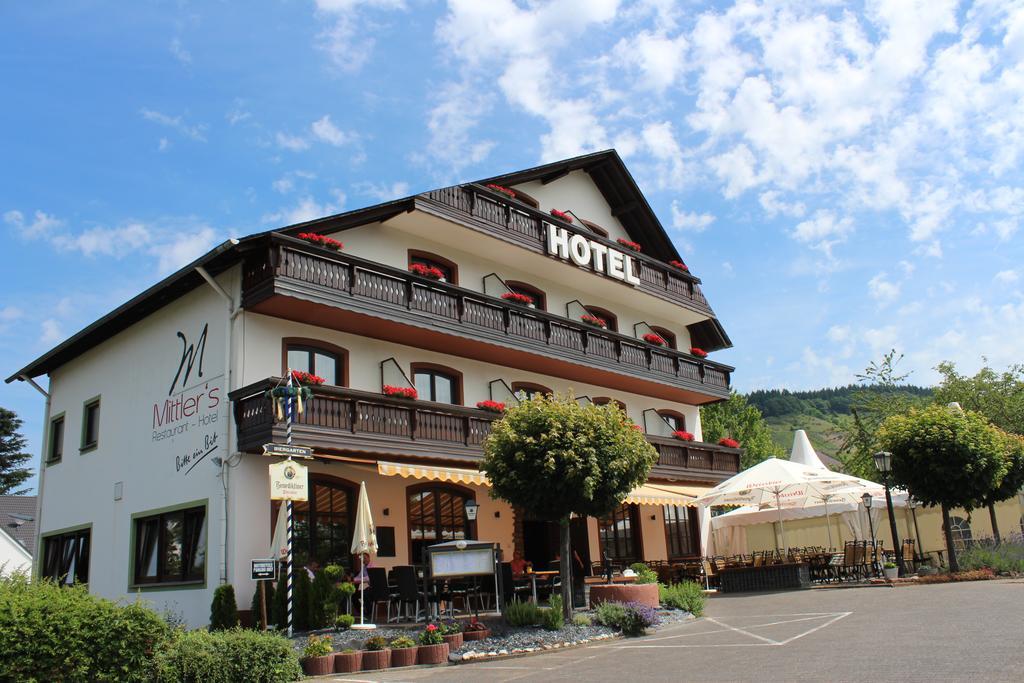 Hotel Zur Moselbruecke Schweich Bagian luar foto
